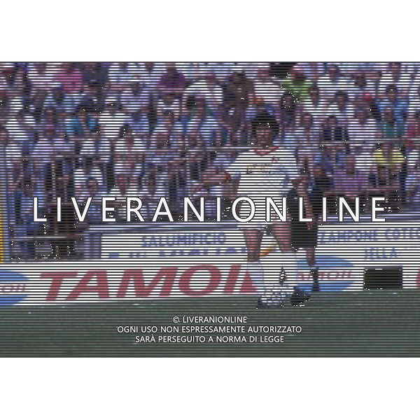 RETROSPETTIVA ANTONIO BENARRIVO CALCIATORE NELLA FOTO ANTONIO BENARRIVO CON LA MAGLIA DEL PADOVA AG ALDO LIVERANI SAS
