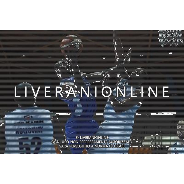 8Â° Trofeo Lombardia Natixis Cup Memorial Francesco Malberti Desio (MB) - 17.09.2016 Vanoli Cremona-Pallacanestro Cantu\' Nella Foto:Lawal Gani - Thomas Tashawn /Ph.Vitez-Ag. Aldo Liverani