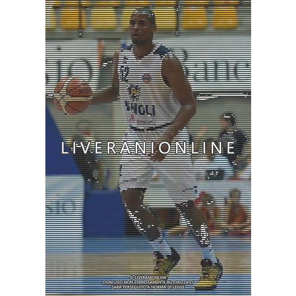 8Â° Trofeo Lombardia Natixis Cup Memorial Francesco Malberti Desio (MB) - 17.09.2016 Vanoli Cremona-Pallacanestro Cantu\' Nella Foto:Holloway Tu /Ph.Vitez-Ag. Aldo Liverani