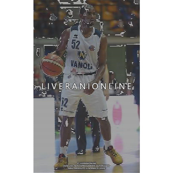 8Â° Trofeo Lombardia Natixis Cup Memorial Francesco Malberti Desio (MB) - 17.09.2016 Vanoli Cremona-Pallacanestro Cantu\' Nella Foto:Holloway Tu /Ph.Vitez-Ag. Aldo Liverani