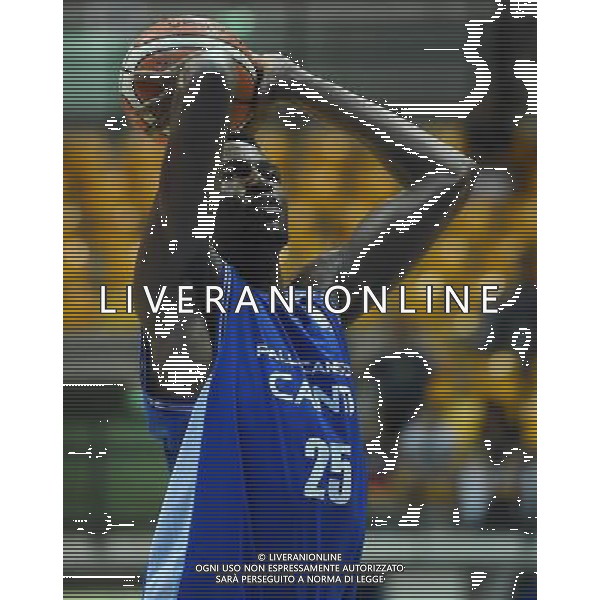 8Â° Trofeo Lombardia Natixis Cup Memorial Francesco Malberti Desio (MB) - 17.09.2016 Vanoli Cremona-Pallacanestro Cantu\' Nella Foto:Johnson Juajuan /Ph.Vitez-Ag. Aldo Liverani