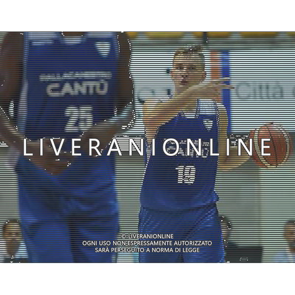 8Â° Trofeo Lombardia Natixis Cup Memorial Francesco Malberti Desio (MB) - 17.09.2016 Vanoli Cremona-Pallacanestro Cantu\' Nella Foto:Kariniauskas Vaidas /Ph.Vitez-Ag. Aldo Liverani