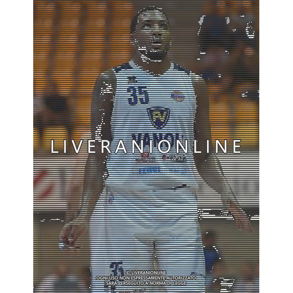 8Â° Trofeo Lombardia Natixis Cup Memorial Francesco Malberti Desio (MB) - 17.09.2016 Vanoli Cremona-Pallacanestro Cantu\' Nella Foto:Thomas Tashawn /Ph.Vitez-Ag. Aldo Liverani