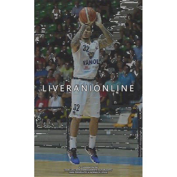 8Â° Trofeo Lombardia Natixis Cup Memorial Francesco Malberti Desio (MB) - 17.09.2016 Vanoli Cremona-Pallacanestro Cantu\' Nella Foto:York Gabe /Ph.Vitez-Ag. Aldo Liverani