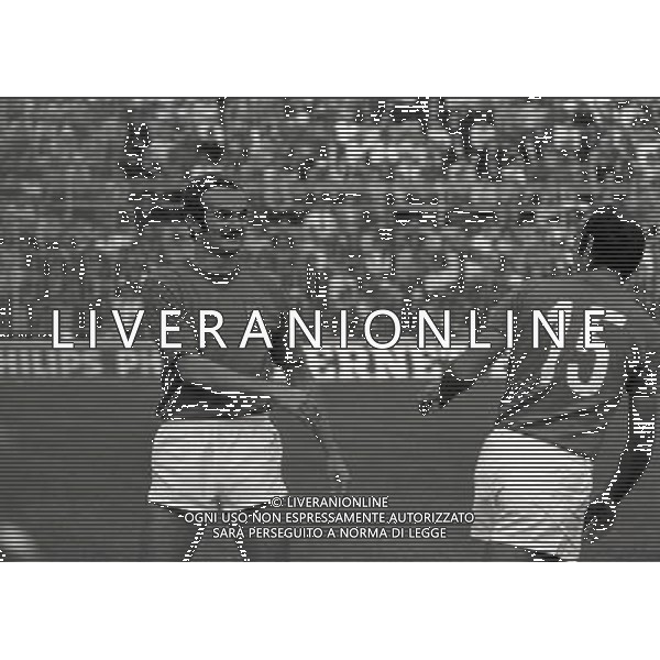 1971-1972 QUALIFICAZIONI EUROPEI MILANO 09-10-1971 ITALIA SVEZIA NELLA FOTO SANDRO MAZZOLA E MARIO CORSO AG ALDO LIVERANI SAS