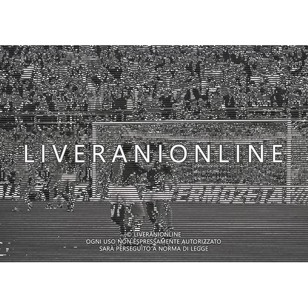 1971-1972 QUALIFICAZIONI EUROPEI MILANO 09-10-1971 ITALIA SVEZIA NELLA FOTO ABBRACCI ITALIA AG ALDO LIVERANI SAS