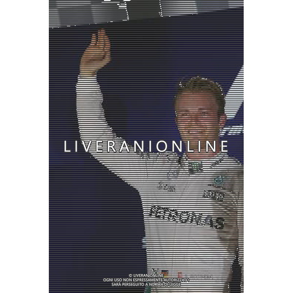Race winner Nico Rosberg (GER) Mercedes AMG F1 celebrates on the podium. 18.09.2016. Formula 1 World Championship, Rd 15, Singapore Grand Prix, Marina Bay Street Circuit, Singapore, Race Day. / AGENZIA ALDO LIVERANI SAS - ITALY ONLY EDITORIAL USE ONLY