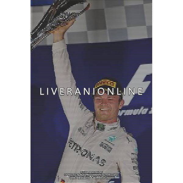 Race winner Nico Rosberg (GER) Mercedes AMG F1 celebrates on the podium. 18.09.2016. Formula 1 World Championship, Rd 15, Singapore Grand Prix, Marina Bay Street Circuit, Singapore, Race Day. / AGENZIA ALDO LIVERANI SAS - ITALY ONLY EDITORIAL USE ONLY