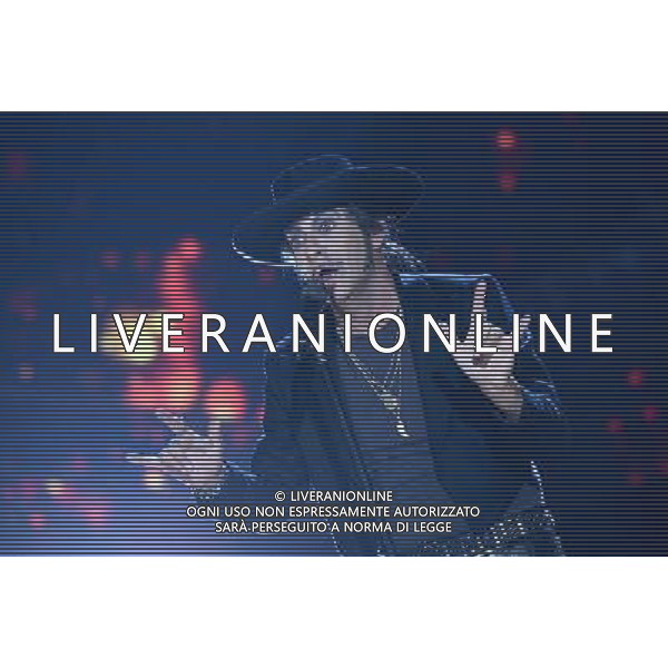 Trasmissione TV \' Tale e Quale Show \' Roma - 23.09.2016 - Studios Rai - nella foto: Sergio Assisi imita Piero Pelu\' /Ph.Corradetti-Ag Aldo Liverani