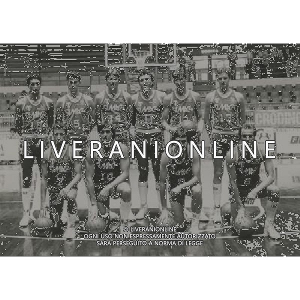 MILANO 1985-1986 LA SIMAC BASKET MILANO VINCE LA COPPA ITALIA NELLA FOTO LA FORMAZIONE DELLA SIMAC MILANO AG ALDO LIVERANI SAS