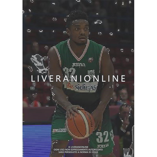 Macron Supercoppa di Basket 2016 Semifinale Milano - 24.09.2016 Sidigas Avellinoâ€“Grissin Bon Reggio Emilia Nella Foto:Obasohan Retin /Ph.Vitez-Ag. Aldo Liverani