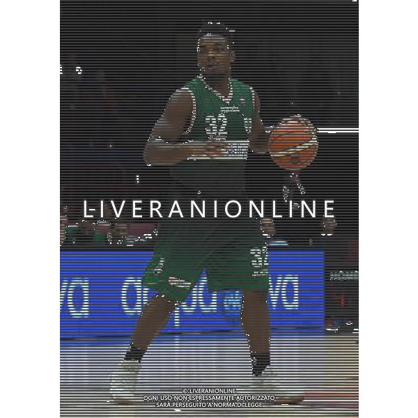 Macron Supercoppa di Basket 2016 Semifinale Milano - 24.09.2016 Sidigas Avellinoâ€“Grissin Bon Reggio Emilia Nella Foto:Obasohan Retin /Ph.Vitez-Ag. Aldo Liverani