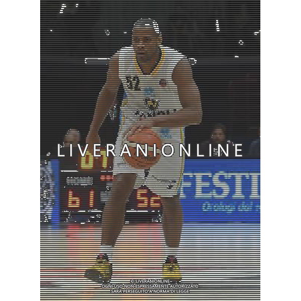 Macron Supercoppa di Basket 2016 Semifinale Milano - 24.09.2016 EA7 Emporio Armani Milano-Vanoli Cremona Nella Foto:Holloway Tu /Ph.Vitez-Ag. Aldo Liverani