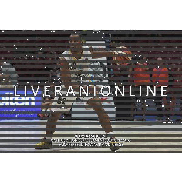 Macron Supercoppa di Basket 2016 Semifinale Milano - 24.09.2016 EA7 Emporio Armani Milano-Vanoli Cremona Nella Foto:Holloway Tu /Ph.Vitez-Ag. Aldo Liverani