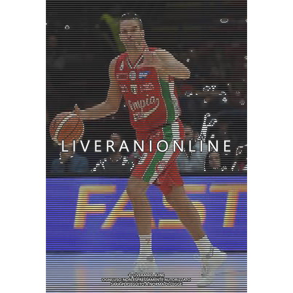 Macron Supercoppa di Basket 2016 Semifinale Milano - 24.09.2016 EA7 Emporio Armani Milano-Vanoli Cremona Nella Foto:Kalnietis Mantas /Ph.Vitez-Ag. Aldo Liverani