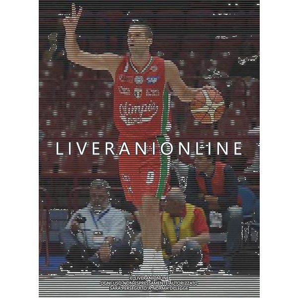 Macron Supercoppa di Basket 2016 Semifinale Milano - 24.09.2016 EA7 Emporio Armani Milano-Vanoli Cremona Nella Foto:Kalnietis Mantas /Ph.Vitez-Ag. Aldo Liverani