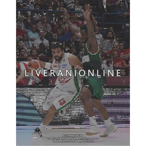 Macron Supercoppa di Basket 2016 Finale Milano - 25.09.2016 Sidigas Avellinoâ€“EA7 Emporio Armani Milano Nella Foto:Simon Krunoslav - Obasohan Retin /Ph.Vitez-Ag. Aldo Liverani