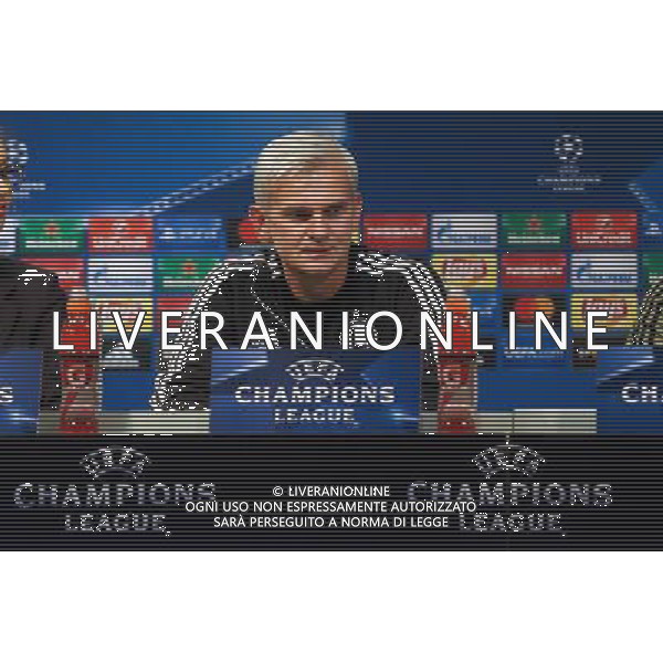 LIZBONA 26.09.2016 KONFERENCJA PRASOWA LEGII WARSZAWA --- LEGIA WARSAW PRESS CONFERENCE IN LISBON JACEK MAGIERA FOT. PIOTR KUCZA/NEWSPIX.PL --- Newspix.pl / AGENZIA ALDO LIVERANI SAS - ITALY ONLY EDITORIAL USE ONLY - CONFERENZA STAMPA DI Jacek Magiera del Legia Varsavia A LISBONA 26 SETTEMBRE 2016 