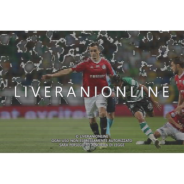 LIZBONA 27.09.2016 MECZ 2. KOLEJKA GRUPA F LIGA MISTRZOW SEZON 2016/17: SPORTING LIZBONA - LEGIA WARSZAWA --- UEFA CHAMPIONS LEAGUE GROUP F MATCH IN LISBON: SPORTING CLUBE DE PORTUGAL - LEGIA WARSAW TOMASZ JODLOWIEC BRYAN RUIZ FOT. PIOTR KUCZA/NEWSPIX.PL --- Newspix.pl AG ALDO LIVERANI SAS ONLY ITALY *** Local Caption *** www.newspix.pl mail us: info@newspix.pl call us: 0048 022 23 22 222 --- Polish Picture Agency by Ringier Axel Springer Poland