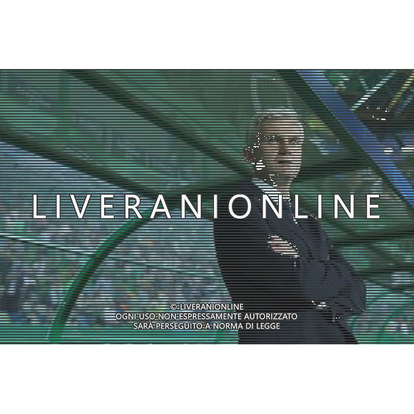 27.09.2016 LIZBONA (LISBON) ESTADIO JOSE ALVALADE PILKA NOZNA (FOOTBALL), LIGA MISTRZOW UEFA , FAZA GRUPOWA - GRUPA F ( UEFA CHAMPIONS LEAGUE - GROUP STAGE, GROUP F) MECZ (GAME) SPORTING LIZBONA SC - LEGIA WARSZAWA (SPORING LISBON SC - LEGIA WARSAW) NZ JACEK MAGIERA - TRENER, HEAD COACH LEGIA WARSZAWA FOTO LUKASZ GROCHALA/CYFRASPORT / NEWSPIX.PL --- Newspix.pl AG ALDO LIVERANI SAS ONLY ITALY *** Local Caption *** www.newspix.pl mail us: info@newspix.pl call us: 0048 022 23 22 222 --- Polish Picture Agency by Ringier Axel Springer Poland