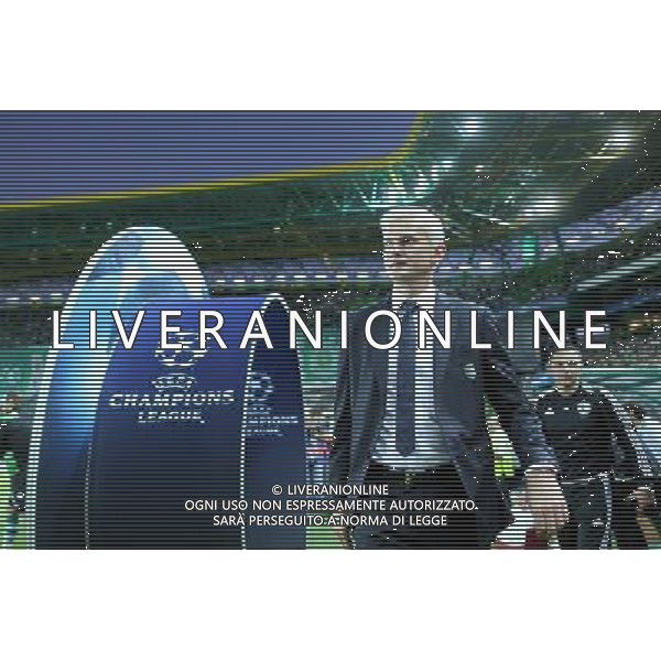 27.09.2016 LIZBONA (LISBON) ESTADIO JOSE ALVALADE PILKA NOZNA (FOOTBALL), LIGA MISTRZOW UEFA , FAZA GRUPOWA - GRUPA F ( UEFA CHAMPIONS LEAGUE - GROUP STAGE, GROUP F) MECZ (GAME) SPORTING LIZBONA SC - LEGIA WARSZAWA (SPORING LISBON SC - LEGIA WARSAW) NZ JACEK MAGIERA - TRENER, HEAD COACH LEGIA WARSZAWA FOTO LUKASZ GROCHALA/CYFRASPORT / NEWSPIX.PL --- Newspix.pl AG ALDO LIVERANI SAS ONLY ITALY *** Local Caption *** www.newspix.pl mail us: info@newspix.pl call us: 0048 022 23 22 222 --- Polish Picture Agency by Ringier Axel Springer Poland