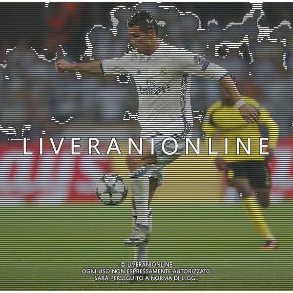 firo : 27.09.2016 Fu§ball, Saison 2016/2017 Champions League BVB Borussia Dortmund - Real Madrid 2:2 Cristiano Ronaldo , Einzelaktion $worldrights,Es gelten unsere AGB, einsehbar auf www.firosportphoto.de, copyright by firo sportphoto: Coesfelder Str. 207 D-48249 DŸlmen www.firosportphoto.de mail@firosportphoto.de (V o l k s b a n k B o c h u m - W i t t e n ) IBAN DE68 4306 0129 0341 1171 00 Tel: +49-2594-9916004 Fax: +49-2594-9916005 AG ALDO LIVERANI SAS ONLY ITALY