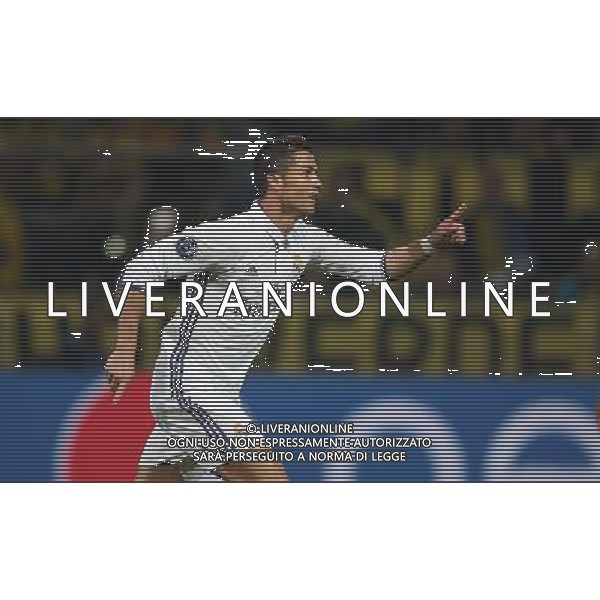 firo : 27.09.2016 Fu§ball, Saison 2016/2017 Champions League BVB Borussia Dortmund - Real Madrid 2:2 Cristiano Ronaldo Jubel $worldrights,Es gelten unsere AGB, einsehbar auf www.firosportphoto.de, copyright by firo sportphoto: Coesfelder Str. 207 D-48249 DŸlmen www.firosportphoto.de mail@firosportphoto.de (V o l k s b a n k B o c h u m - W i t t e n ) IBAN DE68 4306 0129 0341 1171 00 Tel: +49-2594-9916004 Fax: +49-2594-9916005 AG ALDO LIVERANI SAS ONLY ITALY