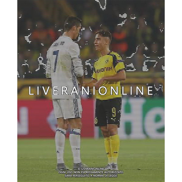 firo : 27.09.2016, Fu§ball, 1.Bundesliga, Saison 2016/2017 UEFA, Champions League, CL, CHL, Gruppenphase, BVB, Borussia Dortmund - Real Madrid 2:2 Cristiano RONALDO und Emre MOR, rechts BVB nach dem Abpfiff $worldrights,Es gelten unsere AGB, einsehbar auf www.firosportphoto.de, copyright by firo sportphoto: Coesfelder Str. 207 D-48249 DŸlmen www.firosportphoto.de mail@firosportphoto.de (V o l k s b a n k B o c h u m - W i t t e n ) BLZ.: 430 601 29 Kt. Nr.: 341 117 100 Tel:Ê +49-2594-9916004 Fax:Ê+49-2594-9916005 AG ALDO LIVERANI SAS ONLY ITALY