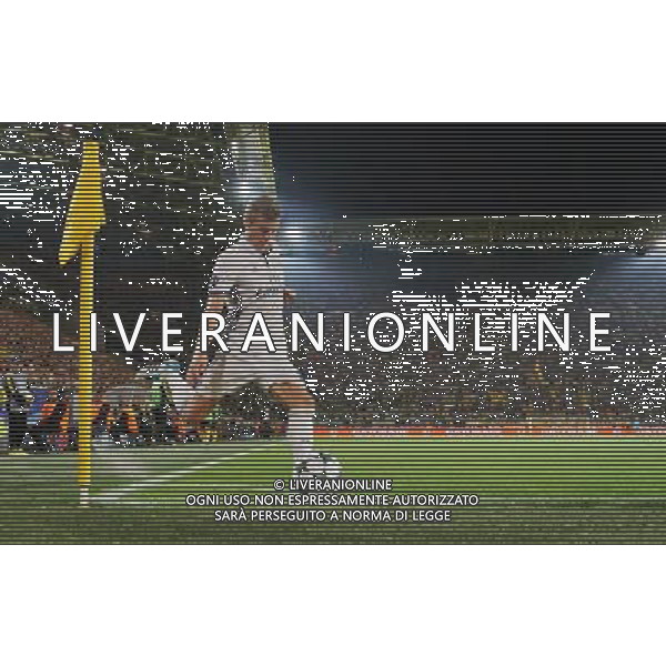 firo : 27.09.2016, Fu§ball, 1.Bundesliga, Saison 2016/2017 UEFA, Champions League, CL, CHL, Gruppenphase, BVB, Borussia Dortmund - Real Madrid 2:2 allgemein, Spielszene, †bersicht SIGNAL IDUNA PARK, Ecke Toni KROOS, Real $worldrights,Es gelten unsere AGB, einsehbar auf www.firosportphoto.de, copyright by firo sportphoto: Coesfelder Str. 207 D-48249 DŸlmen www.firosportphoto.de mail@firosportphoto.de (V o l k s b a n k B o c h u m - W i t t e n ) BLZ.: 430 601 29 Kt. Nr.: 341 117 100 Tel:Ê +49-2594-9916004 Fax:Ê+49-2594-9916005 AG ALDO LIVERANI SAS ONLY ITALY