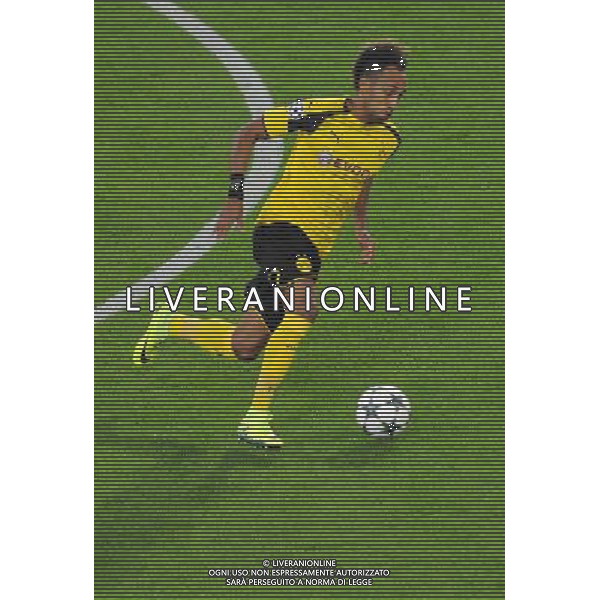 firo : 27.09.2016 Fu§ball, Saison 2016/2017, Champions League, BVB, Borussia Dortmund - Real Madrid CF, Gruppenphase, 2:2 Einzelaktion, Pierre-Emerick AUBAMEYANG, BVB Borussia Dortmund, ganze Figur, $worldrights,Es gelten unsere AGB, einsehbar auf www.firosportphoto.de, copyright by firo sportphoto: Coesfelder Str. 207 D-48249 DŸlmen www.firosportphoto.de mail@firosportphoto.de (V o l k s b a n k B o c h u m - W i t t e n ) BLZ.: 430 601 29 Kt. Nr.: 341 117 100 Tel:Ê +49-2594-9916004 Fax:Ê+49-2594-9916005 AG ALDO LIVERANI SAS ONLY ITALY
