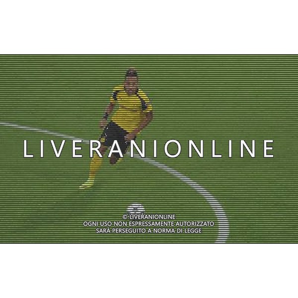 firo : 27.09.2016 Fu§ball, Saison 2016/2017, Champions League, BVB, Borussia Dortmund - Real Madrid CF, Gruppenphase, 2:2 Einzelaktion, Pierre-Emerick AUBAMEYANG, BVB Borussia Dortmund, ganze Figur, $worldrights,Es gelten unsere AGB, einsehbar auf www.firosportphoto.de, copyright by firo sportphoto: Coesfelder Str. 207 D-48249 DŸlmen www.firosportphoto.de mail@firosportphoto.de (V o l k s b a n k B o c h u m - W i t t e n ) BLZ.: 430 601 29 Kt. Nr.: 341 117 100 Tel:Ê +49-2594-9916004 Fax:Ê+49-2594-9916005 AG ALDO LIVERANI SAS ONLY ITALY