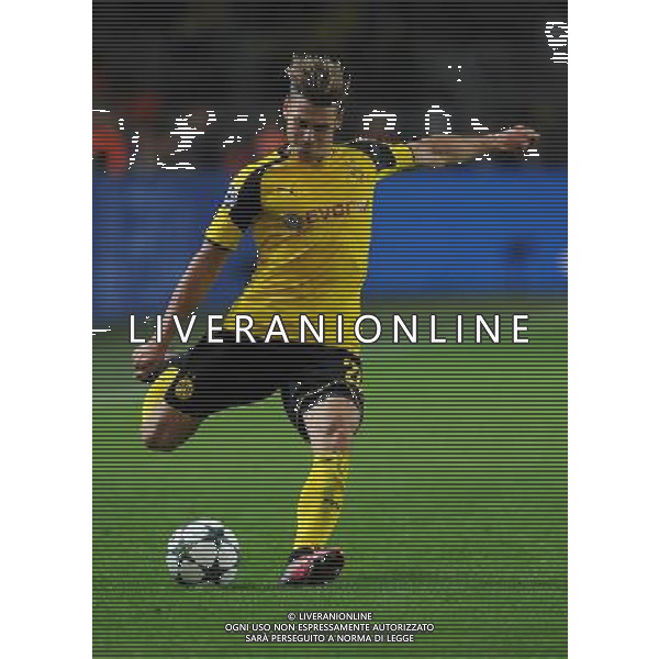 firo : 27.09.2016 Fu§ball, Saison 2016/2017, Champions League, BVB, Borussia Dortmund - Real Madrid CF, Gruppenphase, Einzelaktion, Lukasz PISZCEK, BVB Borussia Dortmund, ganze Figur, $worldrights,Es gelten unsere AGB, einsehbar auf www.firosportphoto.de, copyright by firo sportphoto: Coesfelder Str. 207 D-48249 DŸlmen www.firosportphoto.de mail@firosportphoto.de (V o l k s b a n k B o c h u m - W i t t e n ) BLZ.: 430 601 29 Kt. Nr.: 341 117 100 Tel:Ê +49-2594-9916004 Fax:Ê+49-2594-9916005 AG ALDO LIVERANI SAS ONLY ITALY