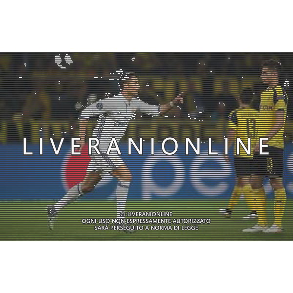 firo : 27.09.2016 Fu§ball, Saison 2016/2017 Champions League BVB Borussia Dortmund - Real Madrid tor jubel 1.0 durch Cristiano Ronaldo $worldrights,Es gelten unsere AGB, einsehbar auf www.firosportphoto.de, copyright by firo sportphoto: Coesfelder Str. 207 D-48249 DŸlmen www.firosportphoto.de mail@firosportphoto.de (V o l k s b a n k B o c h u m - W i t t e n ) IBAN DE68 4306 0129 0341 1171 00 Tel: +49-2594-9916004 Fax: +49-2594-9916005 AG ALDO LIVERANI SAS ONLY ITALY