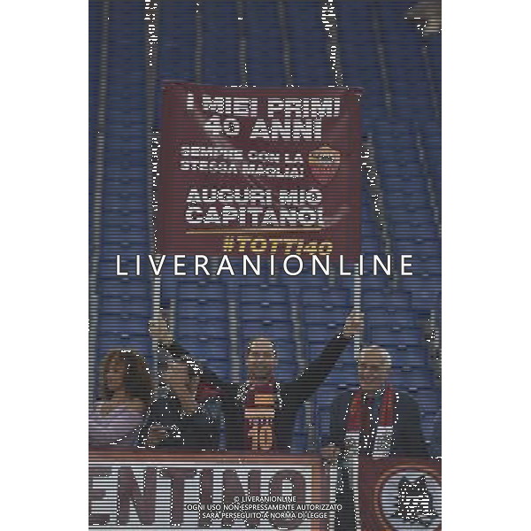 UEFA Europa League 2016-2017 Fase a Gironi Gruppo E Roma 29.09.2016 - AS Roma vs AFC Astra Giurgiu - nella foto: striscione dei tifosi Roma per Francesco Totti /Ph.Corradetti-Ag. Aldo Liverani