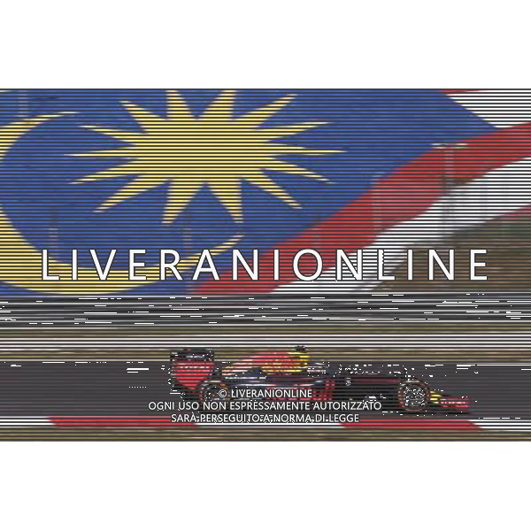 Daniel Ricciardo (AUS) Red Bull Racing RB12. 30.09.2016. Formula 1 World Championship, Rd 16, Malaysian Grand Prix, Sepang, Malaysia, Friday. / AGENZIA ALDO LIVERANI SAS - ITALY ONLY EDITORIAL USE ONLY