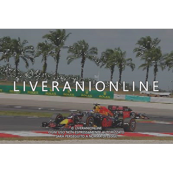 Daniel Ricciardo (AUS) Red Bull Racing RB12. 30.09.2016. Formula 1 World Championship, Rd 16, Malaysian Grand Prix, Sepang, Malaysia, Friday. / AGENZIA ALDO LIVERANI SAS - ITALY ONLY EDITORIAL USE ONLY