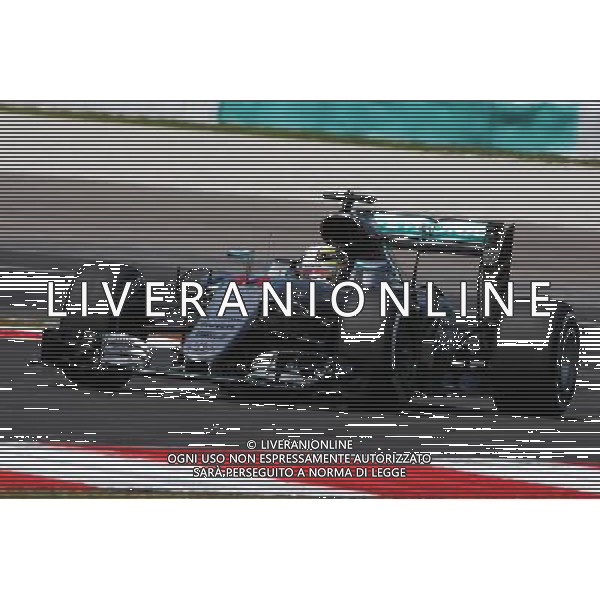 Lewis Hamilton (GBR) Mercedes AMG F1 W07 Hybrid. 30.09.2016. Formula 1 World Championship, Rd 16, Malaysian Grand Prix, Sepang, Malaysia, Friday. / AGENZIA ALDO LIVERANI SAS - ITALY ONLY EDITORIAL USE ONLY