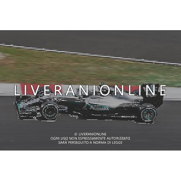 Nico Rosberg (GER) Mercedes AMG F1 W07 Hybrid. 01.10.2016. Formula 1 World Championship, Rd 16, Malaysian Grand Prix, Sepang, Malaysia, Saturday. - www.xpbimages.com, EMail: requests@xpbimages.com - copy of publication required for printed pictures. Every used picture is fee-liable. Â© Copyright: Moy / XPB ImagesONLY ITALY/EDITORIAL USE ONLY/Agenzia Aldo Liverani s.a.s.