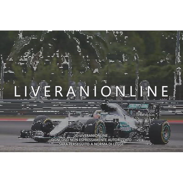 Lewis Hamilton (GBR) Mercedes AMG F1 W07 Hybrid. 01.10.2016. Formula 1 World Championship, Rd 16, Malaysian Grand Prix, Sepang, Malaysia, Saturday. - www.xpbimages.com, EMail: requests@xpbimages.com - copy of publication required for printed pictures. Every used picture is fee-liable. Â© Copyright: Bearne / XPB ImagesONLY ITALY/EDITORIAL USE ONLY/Agenzia Aldo Liverani s.a.s.