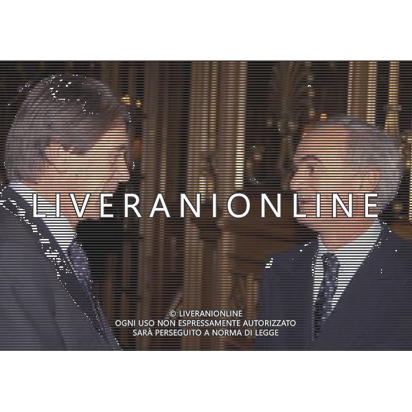 MILANO 14-12-1998 FESTA DI GALA DELL\'ASSOCIAZIONE CALCIATORI PER I 30 ANNI DI ATTIVITA NELLA FOTO CESARE MALDINI E SANDRO MAZZOLA AG ALDO LIVERANI SAS