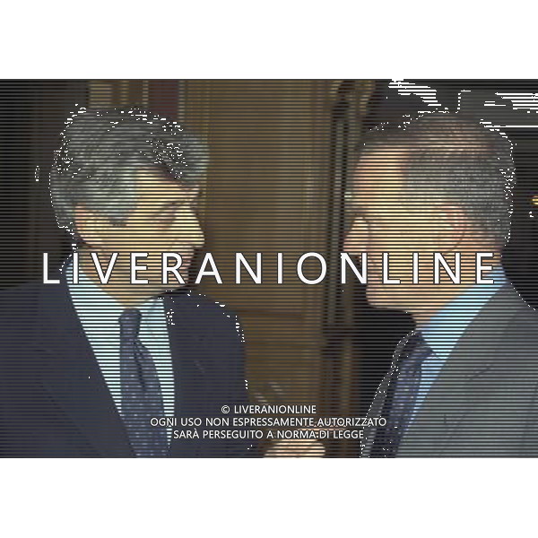 MILANO 14-12-1998 FESTA DI GALA DELL\'ASSOCIAZIONE CALCIATORI PER I 30 ANNI DI ATTIVITA NELLA FOTO SERGIO CAMPANA CON GIANNI RIVERA AG ALDO LIVERANI SAS