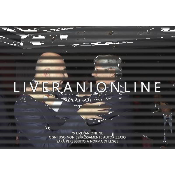 MILANO 14-12-1998 FESTA DI GALA DELL\'ASSOCIAZIONE CALCIATORI PER I 30 ANNI DI ATTIVITA NELLA FOTO LUCIANO NIZZOLA E ADRIANO GALLIANI AG ALDO LIVERANI SAS