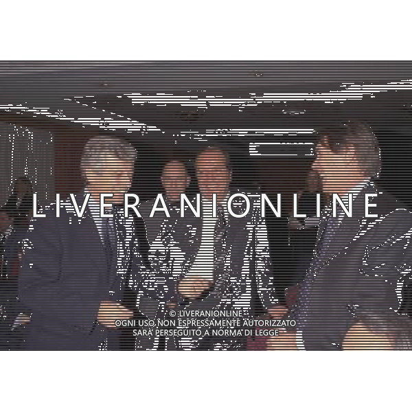 MILANO 14-12-1998 FESTA DI GALA DELL\'ASSOCIAZIONE CALCIATORI PER I 30 ANNI DI ATTIVITA NELLA FOTO GIANNI RIVERA CON PASQUALIN E CESARE MALDINI AG ALDO LIVERANI SAS