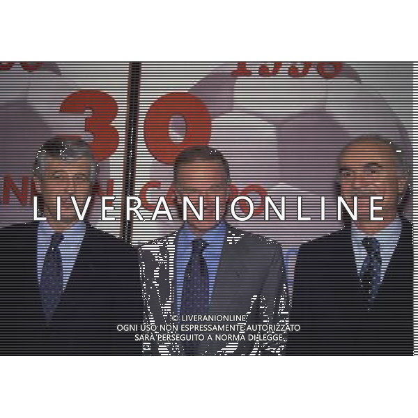 MILANO 14-12-1998 FESTA DI GALA DELL\'ASSOCIAZIONE CALCIATORI PER I 30 ANNI DI ATTIVITA NELLA FOTO SERGIO CAMPANA CON GIANNI RIVERA E SANDRO MAZZOLA AG ALDO LIVERANI SAS