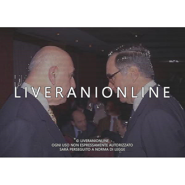 MILANO 14-12-1998 FESTA DI GALA DELL\'ASSOCIAZIONE CALCIATORI PER I 30 ANNI DI ATTIVITA NELLA FOTO ADRIANO GALLIANI E FRANCO CARRARO AG ALDO LIVERANI SAS