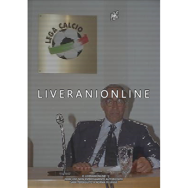 21-08-1999 MILANO SEDE LEGA CALCIO IN VIA ROSSELLINI RIUNIONE DEI PRESIDENTI DI CALCIO NELLA FOTO FRANCO CARRARO AG ALDO LIVERANI SAS