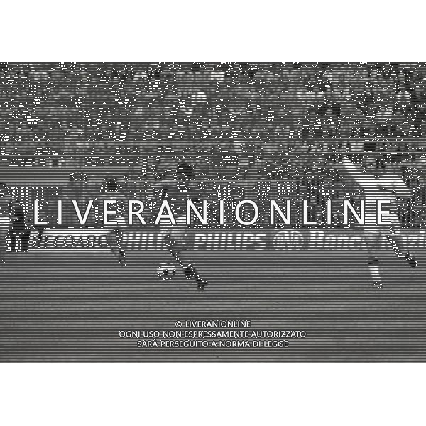 1972 MILANO PARTITA ITALIA BELGIO NELLA FOTO GIANCARLO DE SISTI AG ALDO LIVERANI SAS