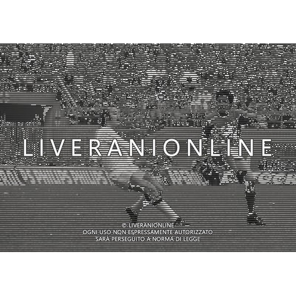 1972 MILANO PARTITA ITALIA BELGIO NELLA FOTO GIANCARLO DE SISTI AG ALDO LIVERANI SAS