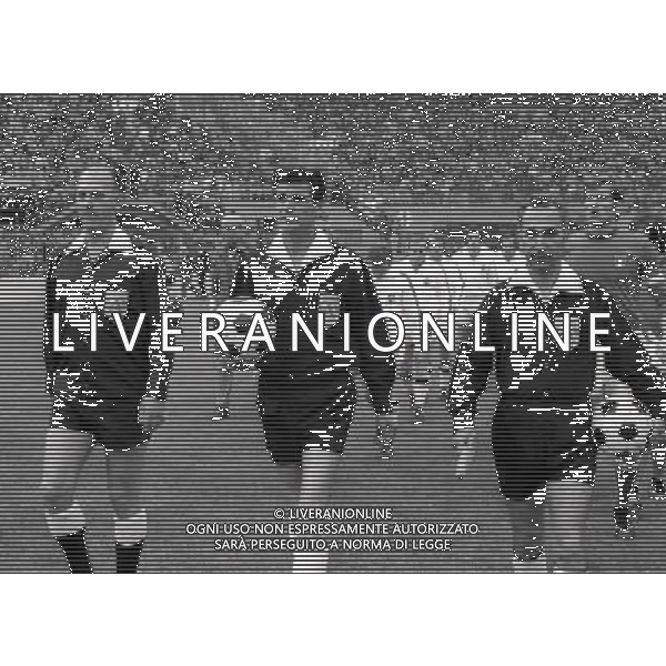 1972 MILANO PARTITA ITALIA BELGIO NELLA FOTO ARBITRO NIKOLOV AG ALDO LIVERANI SAS