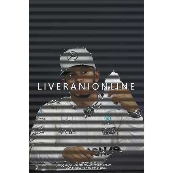 Lewis Hamilton (GBR) Mercedes AMG F1 in the post qualifying FIA Press Conference. 08.10.2016. Formula 1 World Championship, Rd 17, Japanese Grand Prix, Suzuka, Japan, Qualifying Day. AG ALDO LIVERANI SAS ONLY ITALY